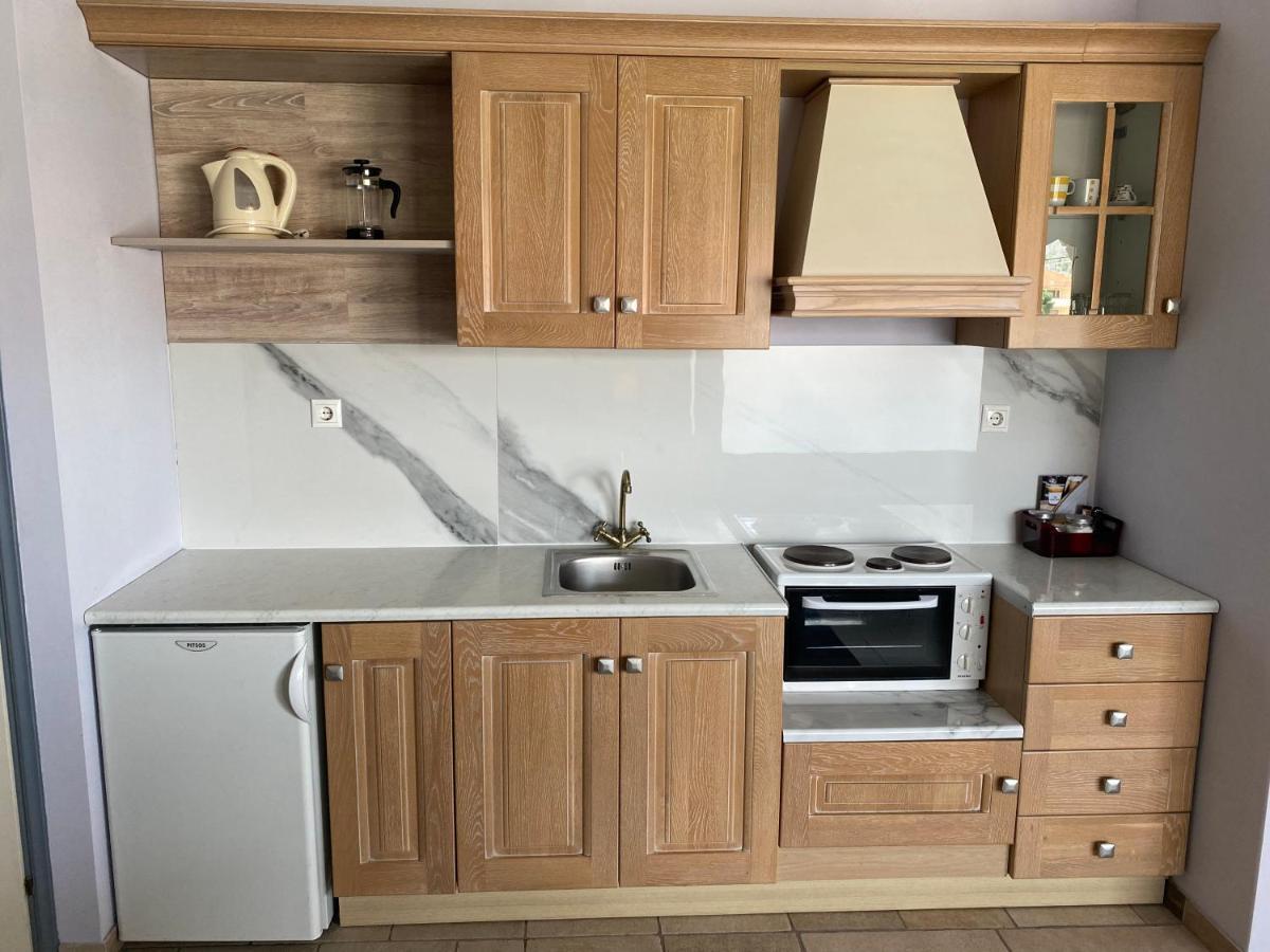 نافبليو Myral Guesthouse المظهر الخارجي الصورة