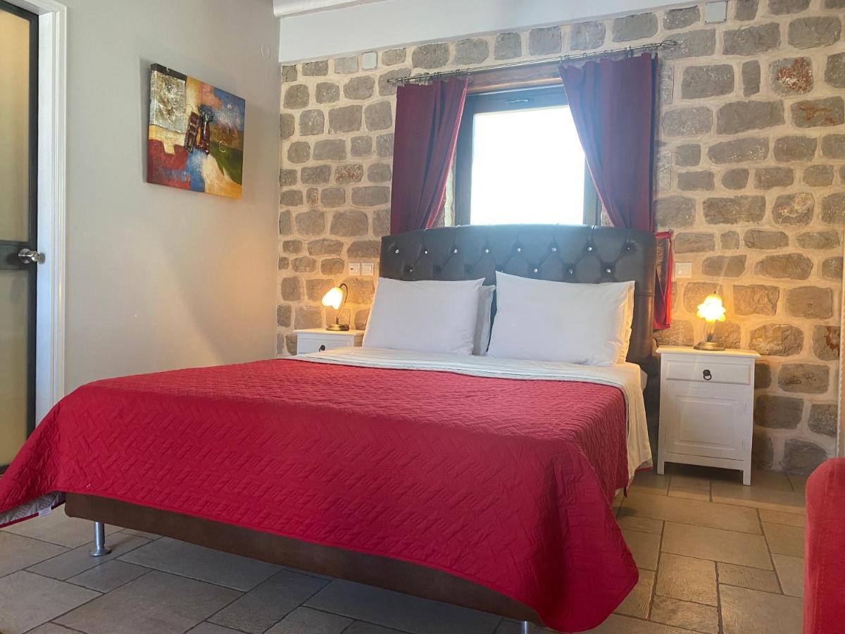 نافبليو Myral Guesthouse المظهر الخارجي الصورة