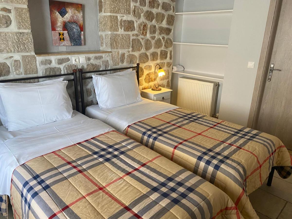 نافبليو Myral Guesthouse المظهر الخارجي الصورة