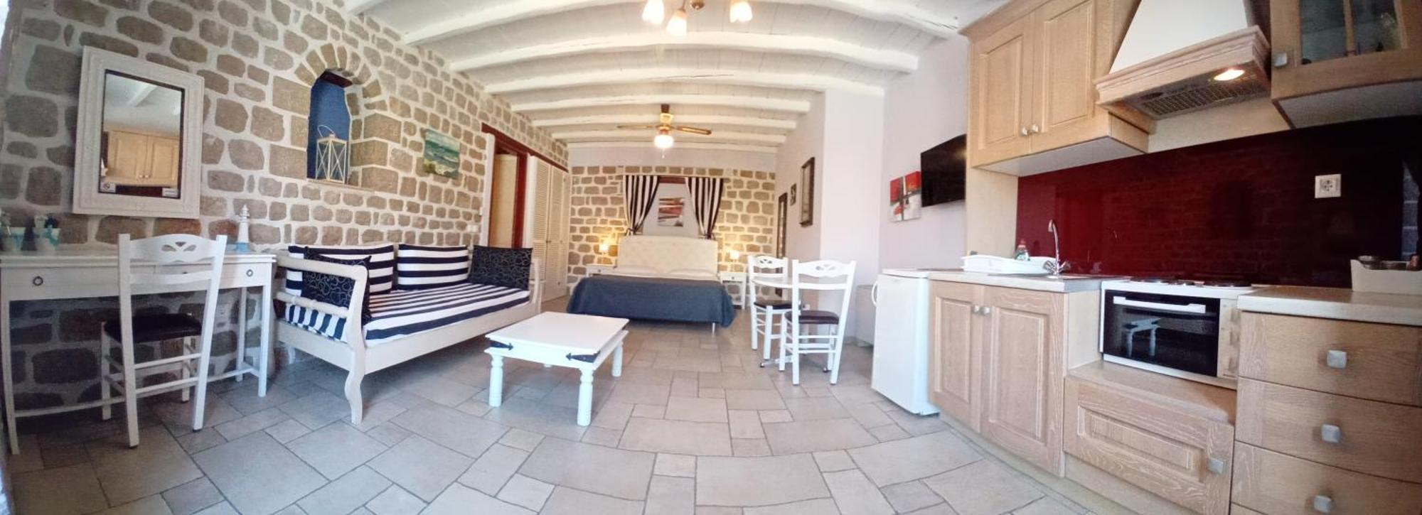 نافبليو Myral Guesthouse المظهر الخارجي الصورة